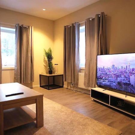 Sentral Leilighet Med 3 Soverom Харстад Екстериор снимка