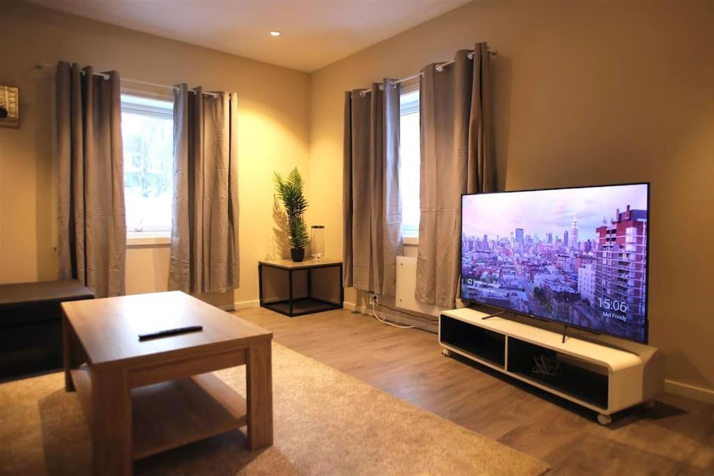 Sentral Leilighet Med 3 Soverom Харстад Екстериор снимка